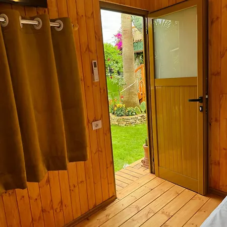 アパートホテル Villa Verde Vlore
