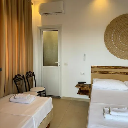 Villa Verde Vlore アパートホテル
