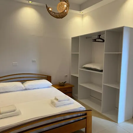 Villa Verde Vlore *