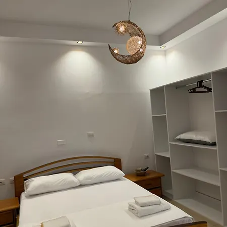 Villa Verde Vlore アパートホテル *