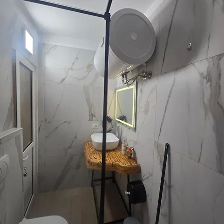 Villa Verde Vlore アパートホテル *