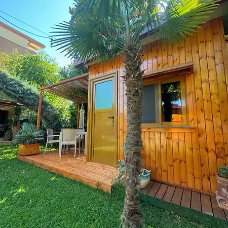 Villa Verde Vlore アパートホテル *