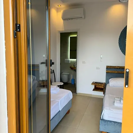 Villa Verde Vlore شقة فندقية *