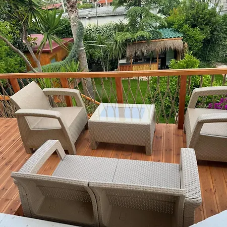 Villa Verde Vlore شقة فندقية *