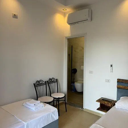 Villa Verde Vlore شقة فندقية *