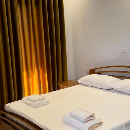 Villa Verde Vlore شقة فندقية فلورا
