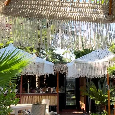 Ξενοδοχείο με διαμερίσματα Villa Verde Vlore